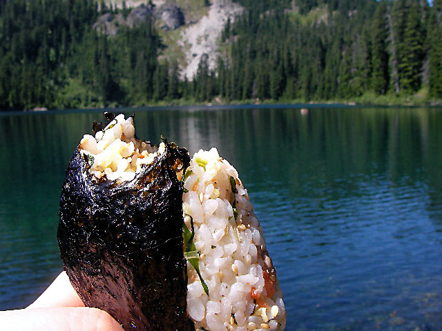 Mirror Lake で食べるおにぎり_e0061902_157078.jpg