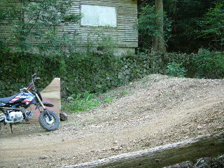e0055880_18408.jpg