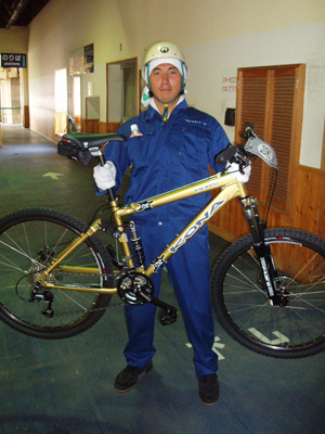 初 MTBダウンヒル!!_b0099190_22272834.jpg