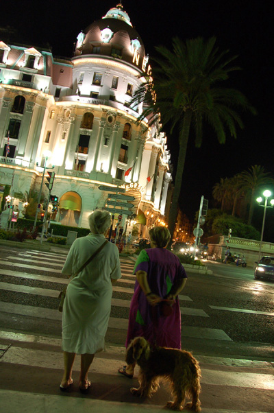 Promenade des Anglais 　プロムナード・デ・ザングレ_e0082110_1243018.jpg