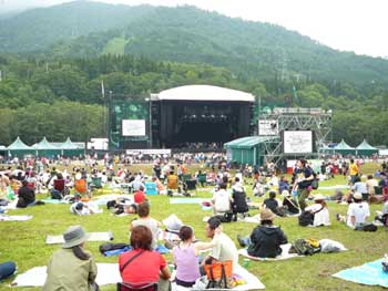 WAR OF FUJI ROCK　==7/28 1日目==_d0064720_2221940.jpg