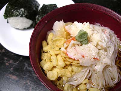 冷たい麺_d0015841_14512823.jpg