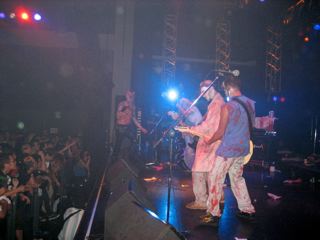 d0075828_1325683.jpg