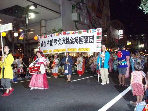 山形の花笠祭り_e0087201_23463989.jpg