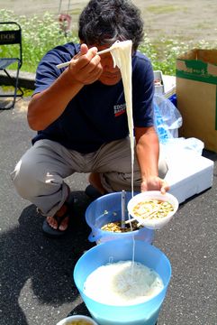 奥会津・恵比寿屋の「夏野菜ざくざくソーメン」&「ししたけそば」_f0035410_1147534.jpg