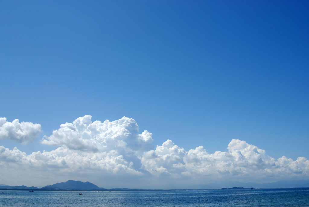 ■夏空，夏雲，夏の海_b0023047_4432589.jpg