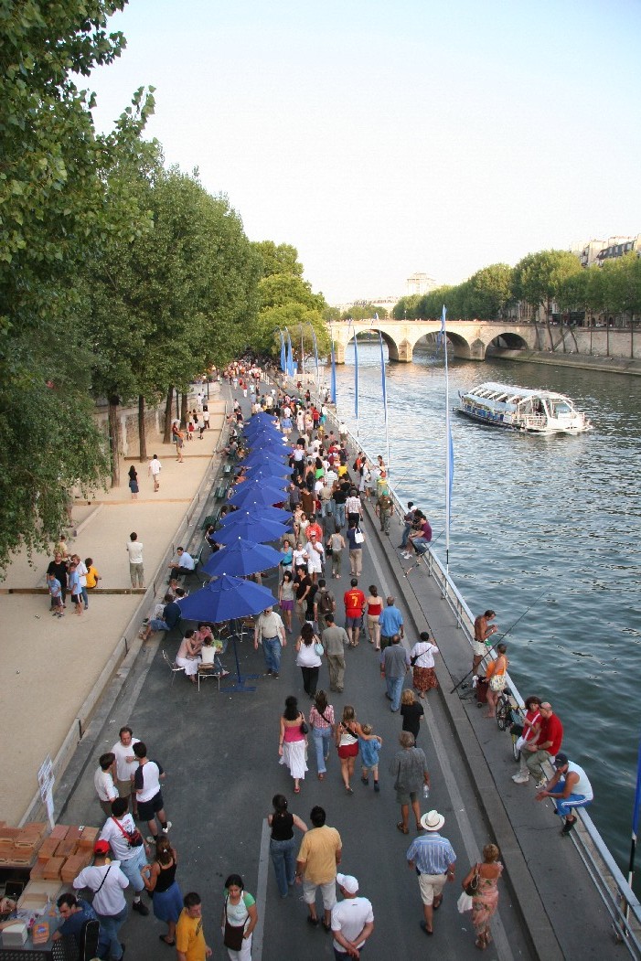 グレードアップした\"Paris Plage\"_c0085370_10404552.jpg