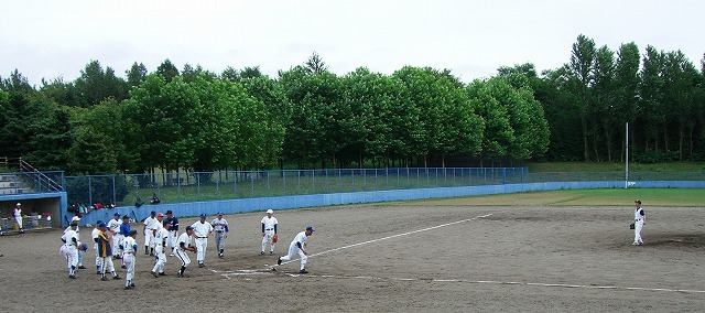 もう一つの野球少年（？）_e0003183_1629148.jpg