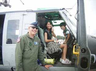 日米友好祭り　横田米軍基地_d0066024_1582512.jpg