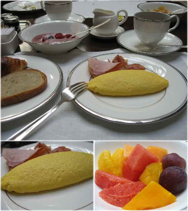【ホテルの朝食２種】_b0009849_1047510.jpg