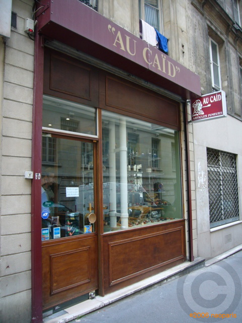 ■パリPARISのパイプPIPE専門店_a0008105_2312350.jpg