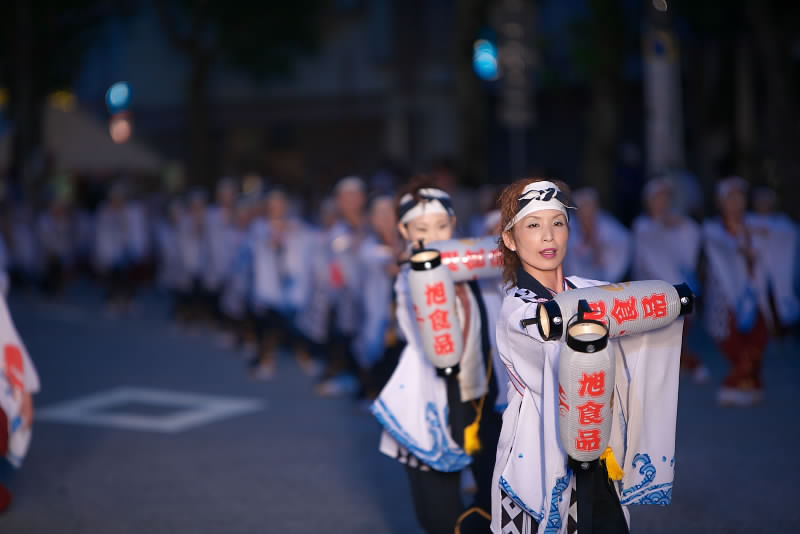 よさこい祭り2006「本祭 ２日目」 6/9_a0078341_2144289.jpg