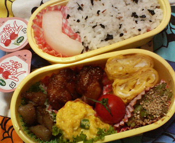 鶏肉の揚げ煮弁当_b0075817_9381172.jpg