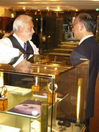 フィリップ・デュフォーさんが来日中!!_f0039351_1331557.jpg