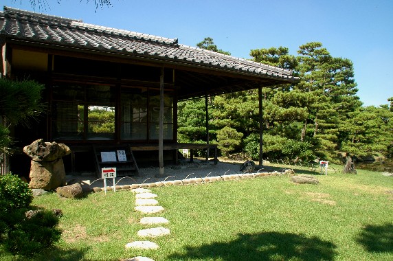 　　養 翠 園　（ようすいえん）　　８_b0093754_0541195.jpg