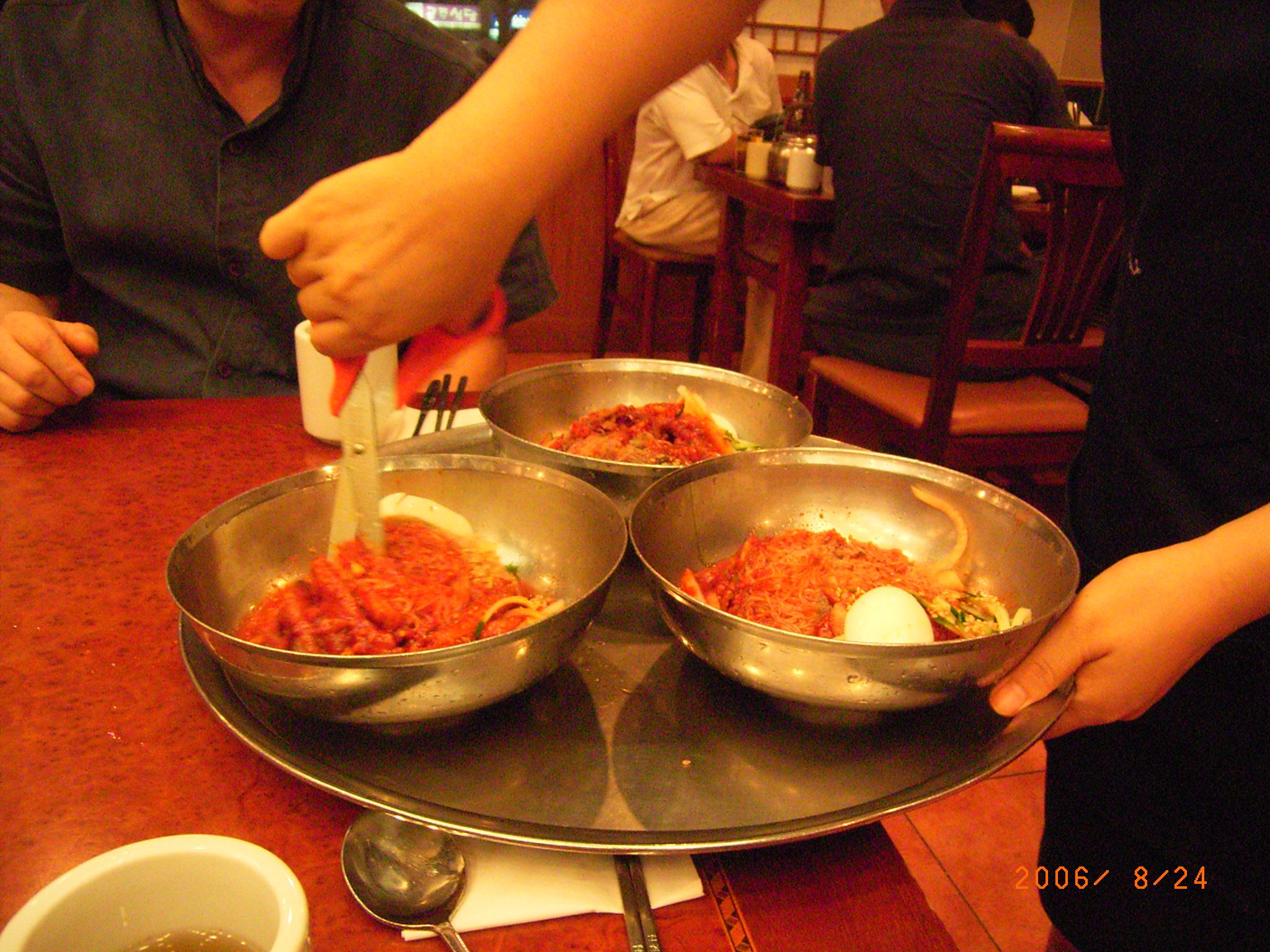 ビビン冷麺食べてきました。_d0074149_16152268.jpg