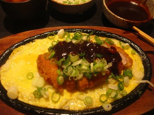 名古屋めしランチ~味噌カツ三昧~「 黒豚屋 らむちい」_f0040321_0264091.jpg