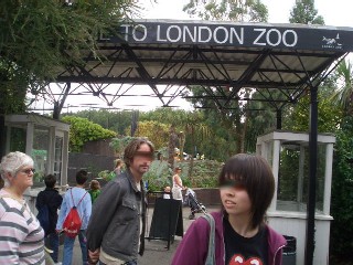 LONDON and READING 旅行記　その①<london zoo&camden編>_c0049919_2148940.jpg