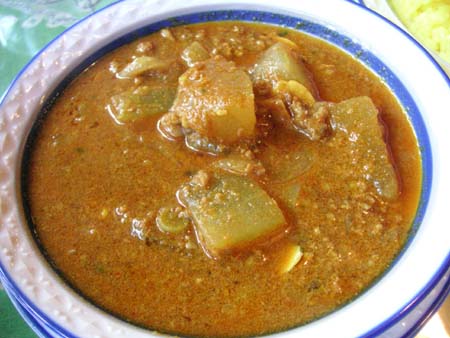 ガラムマサラ の 挽肉と冬瓜のカレー_f0053279_0344183.jpg