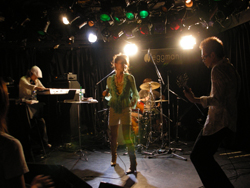 a0070423_20284524.jpg