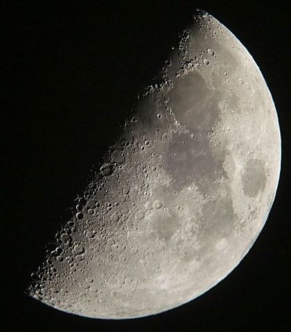 月面X_e0089232_45433.jpg
