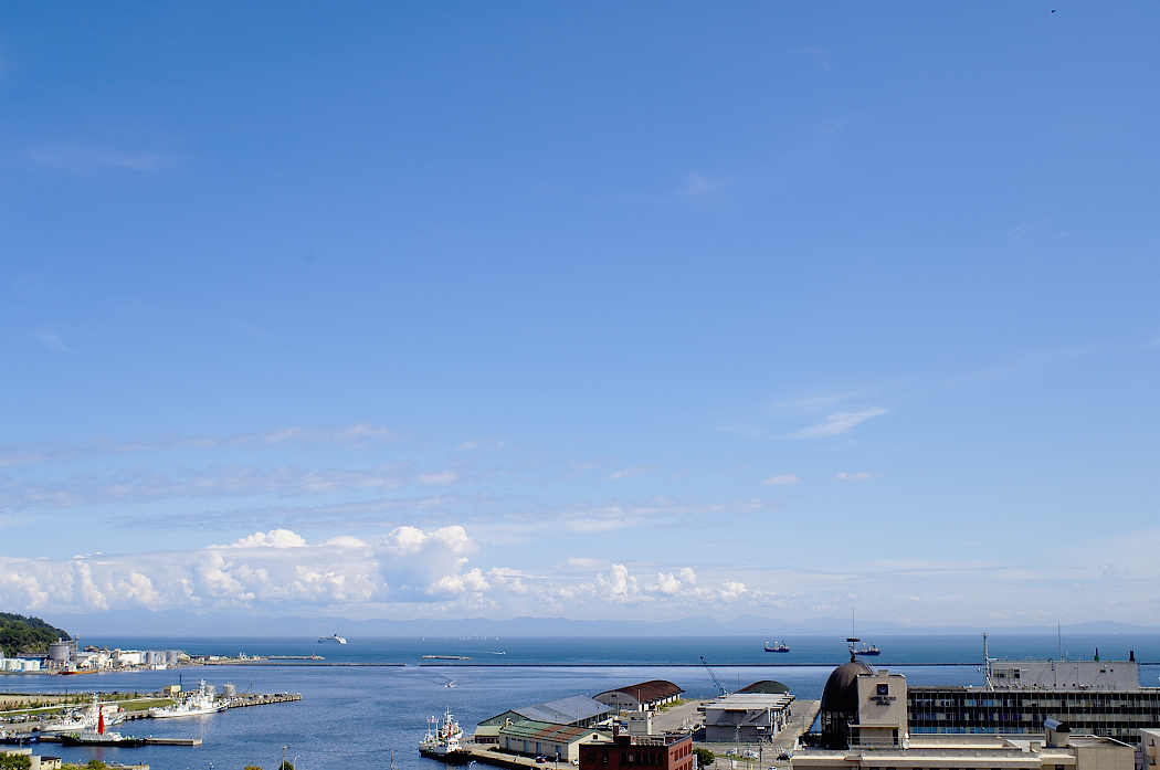 新日本海フェリー・舞鶴行き　　New Nikkor 28mm F2.8 Ai改_f0075373_19155986.jpg