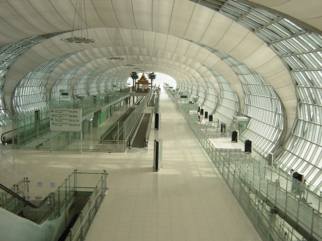 バンコク新空港（スワンナプーム空港）正式開港前の動き_b0035675_1255381.jpg