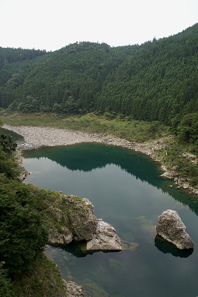 ご近所巡り－徳島県道36号の旅(1)_e0086106_2462413.jpg