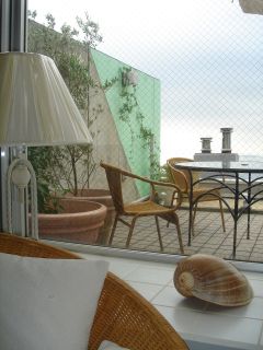 2006年9月6日 パサニア、突然部屋中大パニック!_b0098584_23261157.jpg
