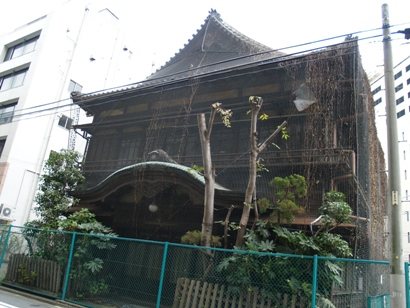 e0083212_16103384.jpg