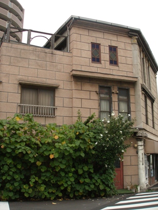 e0083212_1612497.jpg