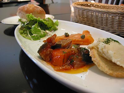 a0041508_2333878.jpg