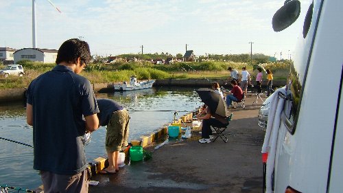 釣れる場所!_e0065084_2563413.jpg