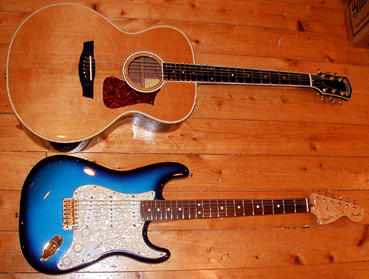 Fenderのアコとエレキ。_e0053731_1801987.jpg