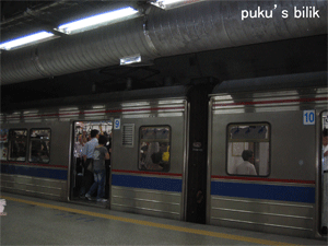 f0015072_1447675.gif
