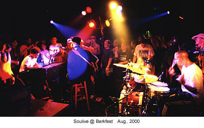 SOULIVE_c0037571_18103637.jpg