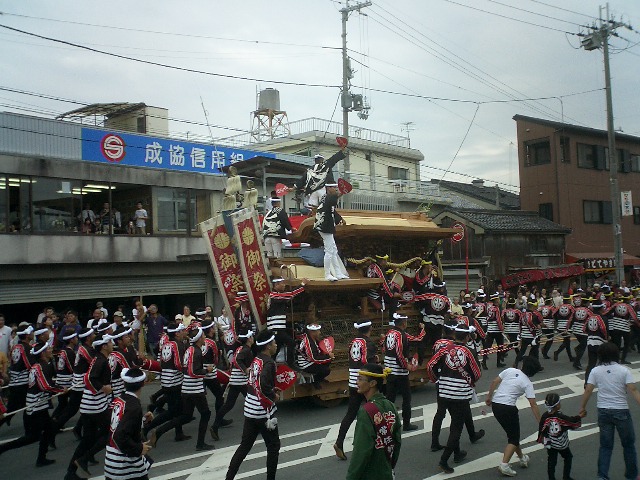 今年も燃えました！だんじり祭_e0037019_17735.jpg