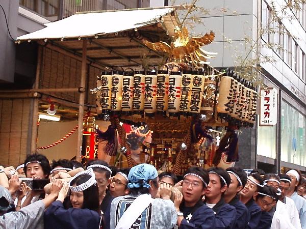 山王祭・宵宮渡御_e0035646_1115280.jpg