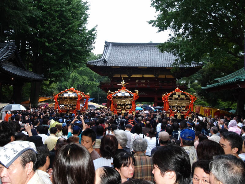 根津神社・御遷座300年大祭　　81)_c0068050_11535479.jpg