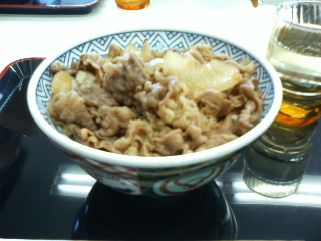 ＜吉野家＞牛丼再開_c0000808_2345772.jpg