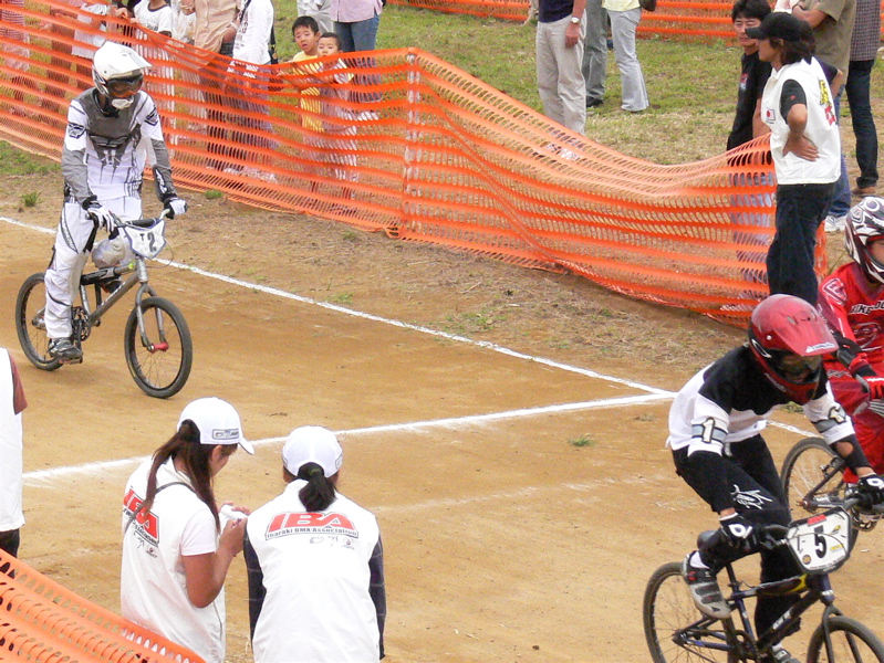 JBMXFひたち全日本BMX選手権大会VOL3  １3〜１4歳クラス予選〜決勝の画像垂れ流し_b0065730_23144552.jpg