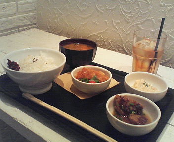 b0015885_13361645.jpg