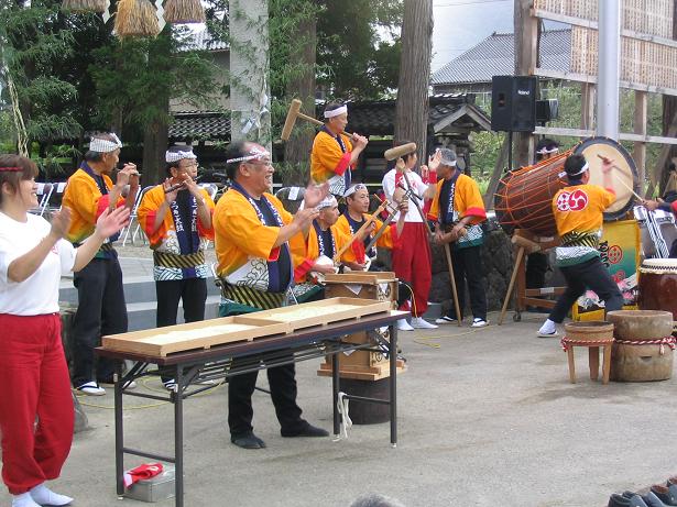 小坂八幡社手水舎・参道　竣工式_b0062748_2251045.jpg