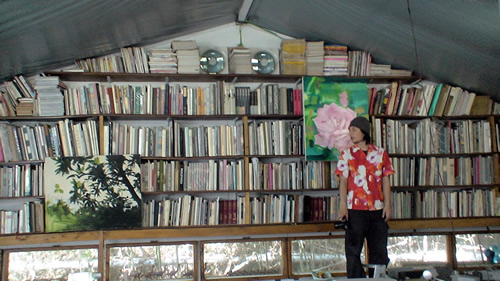 Beautiul Artist 福岡は今日限りで開催中!_a0010575_141896.jpg