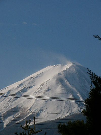 富士山に吹く風...2005.3.18　(過去投稿写真より）_a0008934_235246.jpg