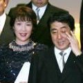 意外に低かった安倍内閣の支持率　－　麻生太郎との亀裂の露呈_b0087409_12304237.jpg