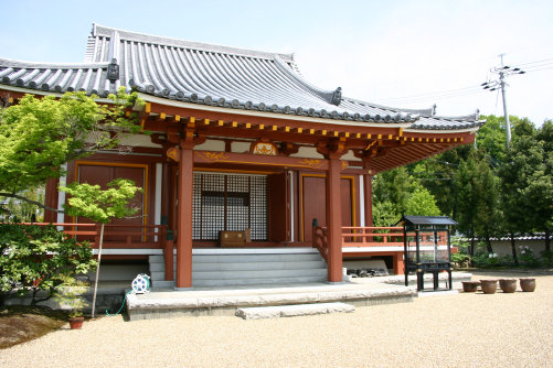 <第56番 宝珠院>_a0045381_6394210.jpg
