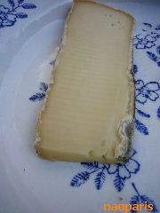 ■最近食べたチーズ（ボルドー）_a0014299_1452084.jpg