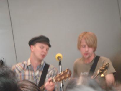 Razorlight @Shibuya Apple Store 9/30_f0083929_3241353.jpg