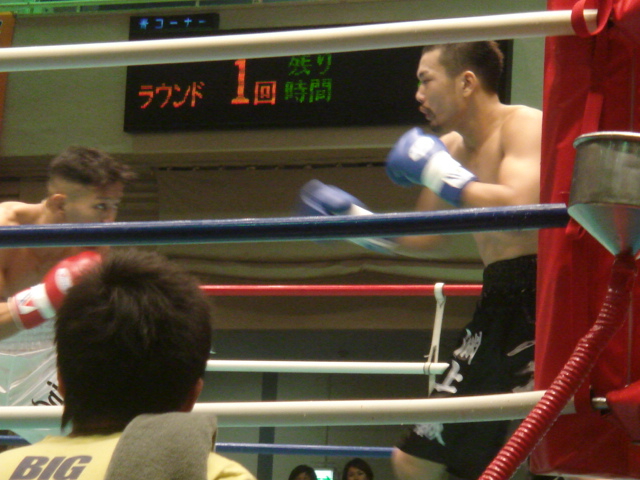 第63回東日本新人王準決勝戦（現地ナマ観戦記）_f0074095_1273722.jpg